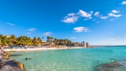 ¡HERMOSOS DEPARTAMENTOS EN LA MEJORZONA TURÍSTICA DE PLAYA DEL CARMEN!