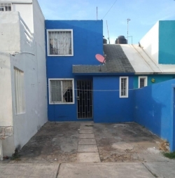 REMATO CASA DE 2 PISOS 2 RECAMARAS EN EL VERGEL