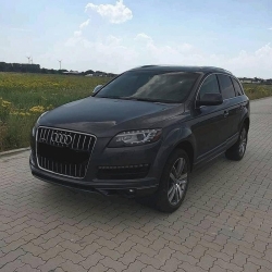 Audi Q7-3.0 