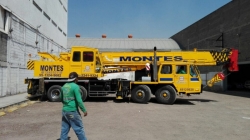 TRANSPORTES Y GRUAS HIDRAULICAS 