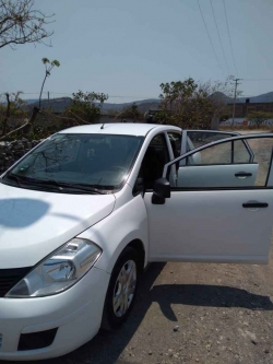 Auto Tiida 2015