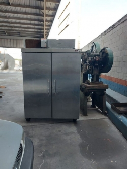 Refrigerador industrial