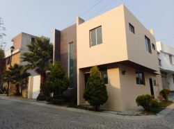 RENTA DE CASA EN FRACC CENTRICO 