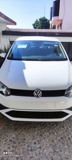 VOLKSWAGEN POLO DESIGN & SOUND (Tipo Bose) Sonido  Impecable Negociamos