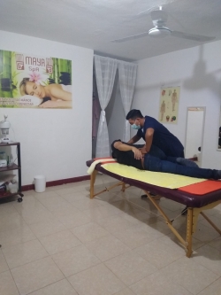 QUIROPRACTICO JHONTAN CHAN EN MERIDA YUCATAN MEXICO,prado norte
